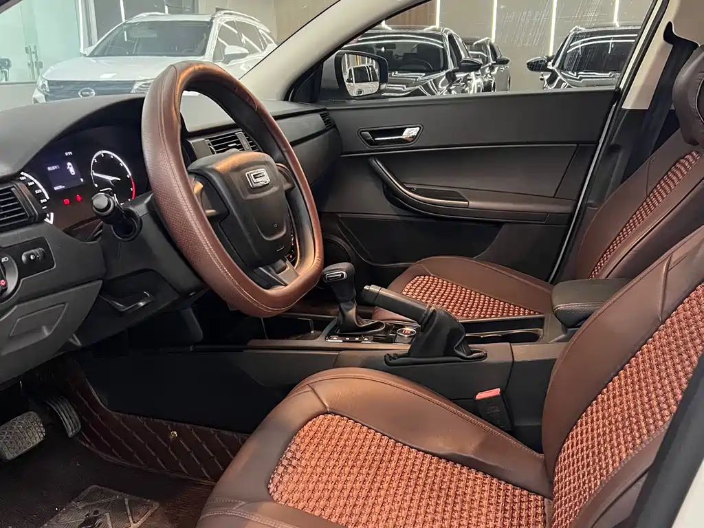 Qoros Qoros 3 — миниатюра 3