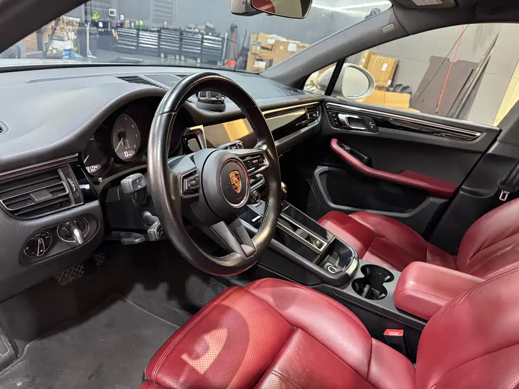 Porsche Macan — миниатюра 5