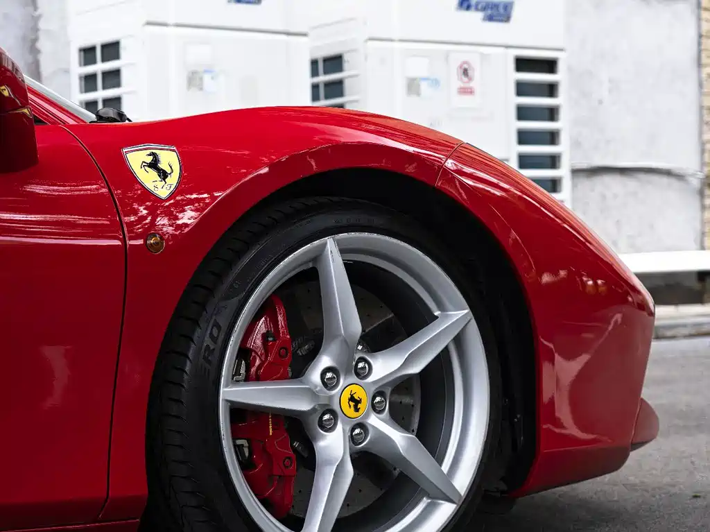 Ferrari 488 — миниатюра 4