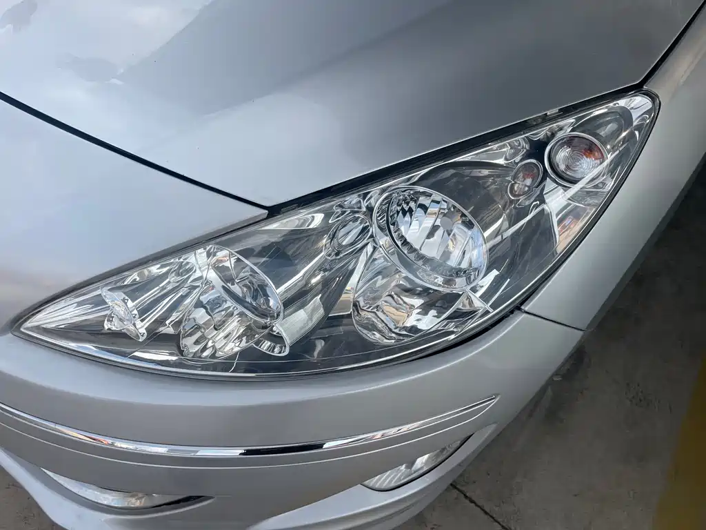 Peugeot 408 — миниатюра 4
