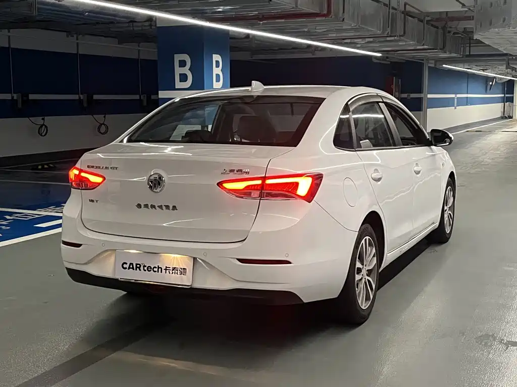Buick Excelle — миниатюра 6