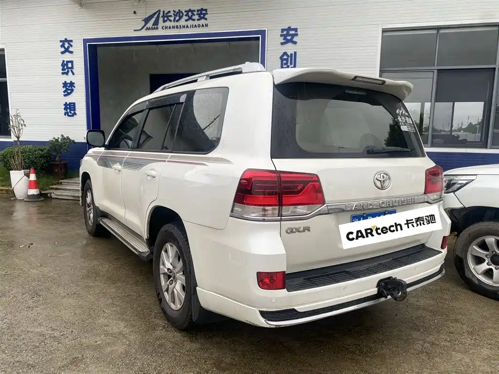 Toyota Land Cruiser 2016 4.0L AT