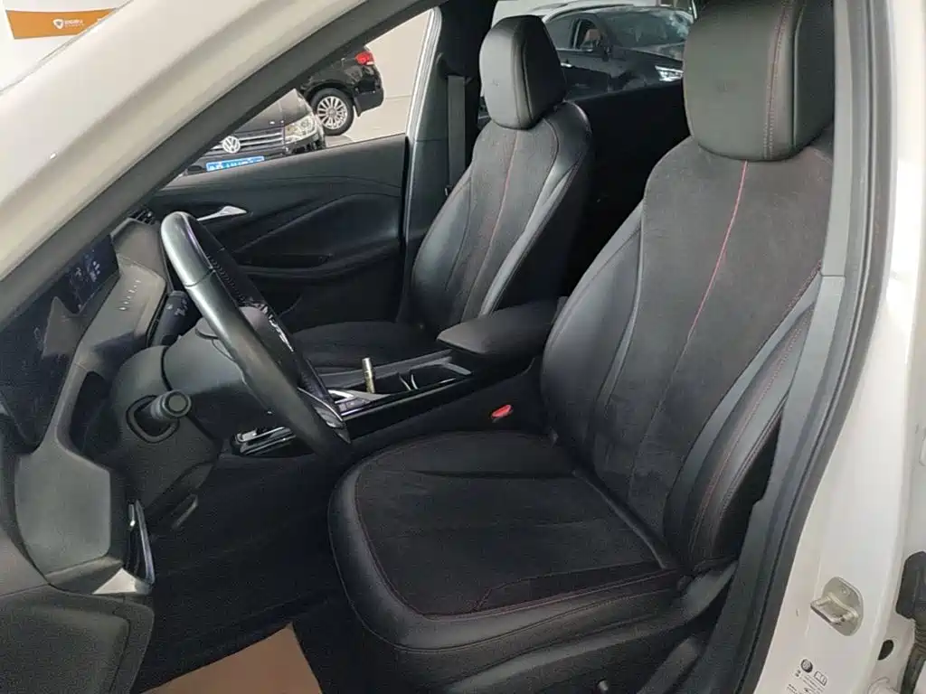 Buick Verano — миниатюра 15