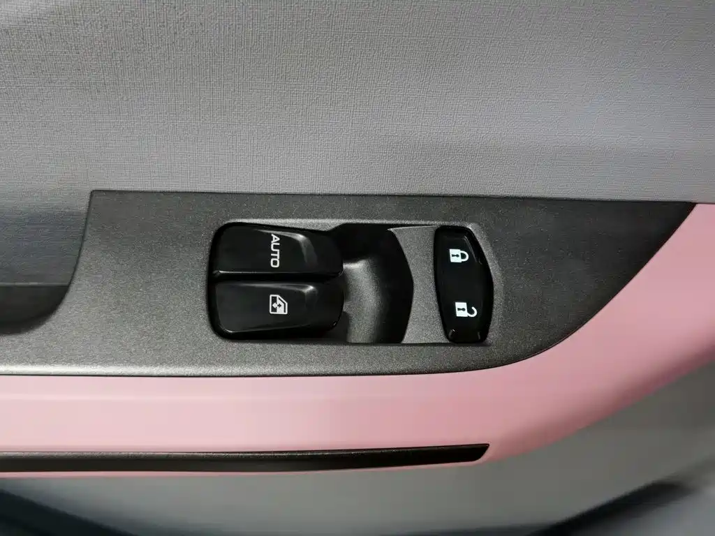 Baojun E200 — миниатюра 9