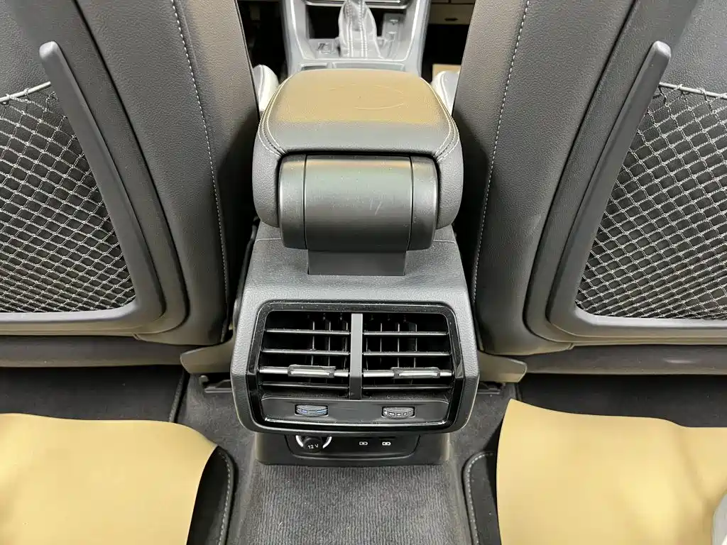 Audi Q3 — миниатюра 30