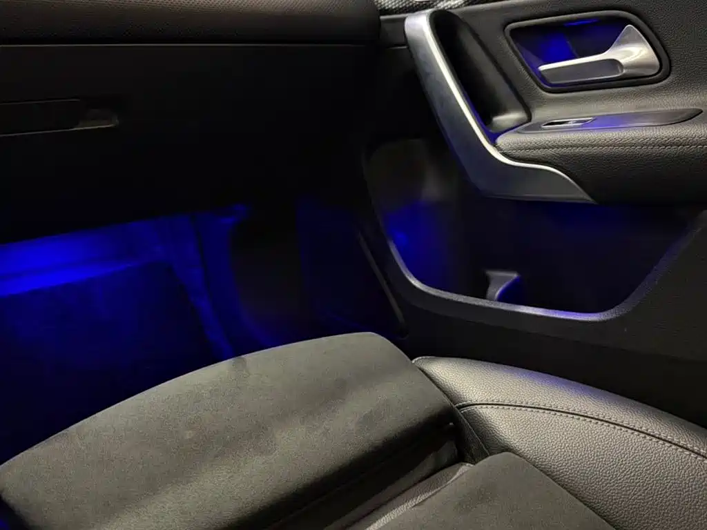Mercedes-Benz A-Class — миниатюра 13