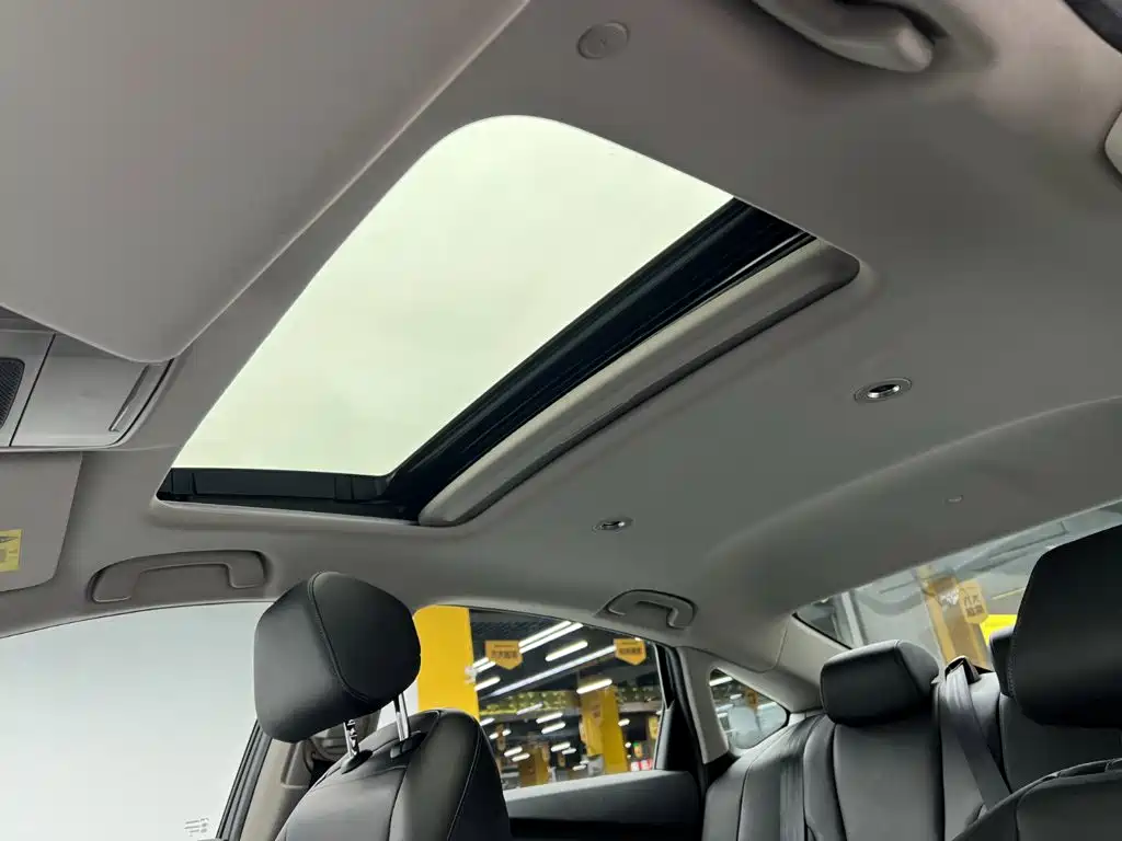 Honda Accord — миниатюра 16