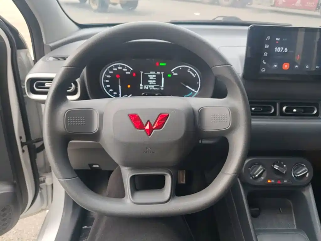 Wuling Hongguang EV — миниатюра 11