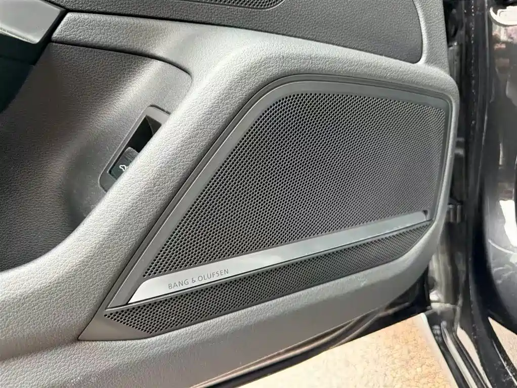 Audi A6L — миниатюра 10