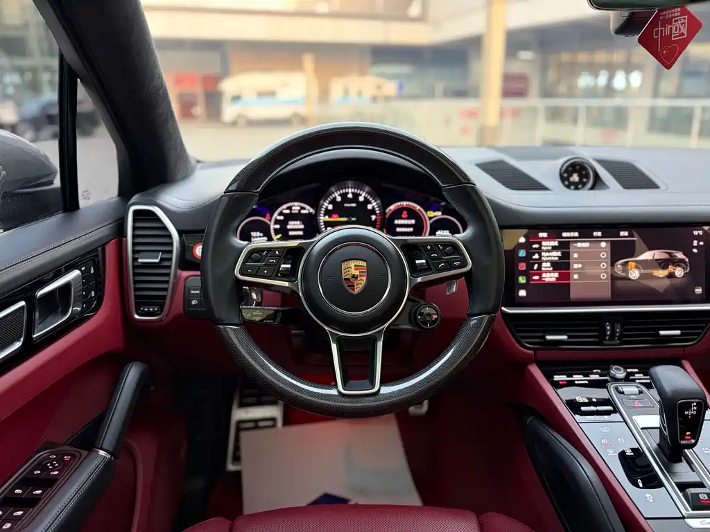 PORSCHE CAYENNE NEW ENERGY