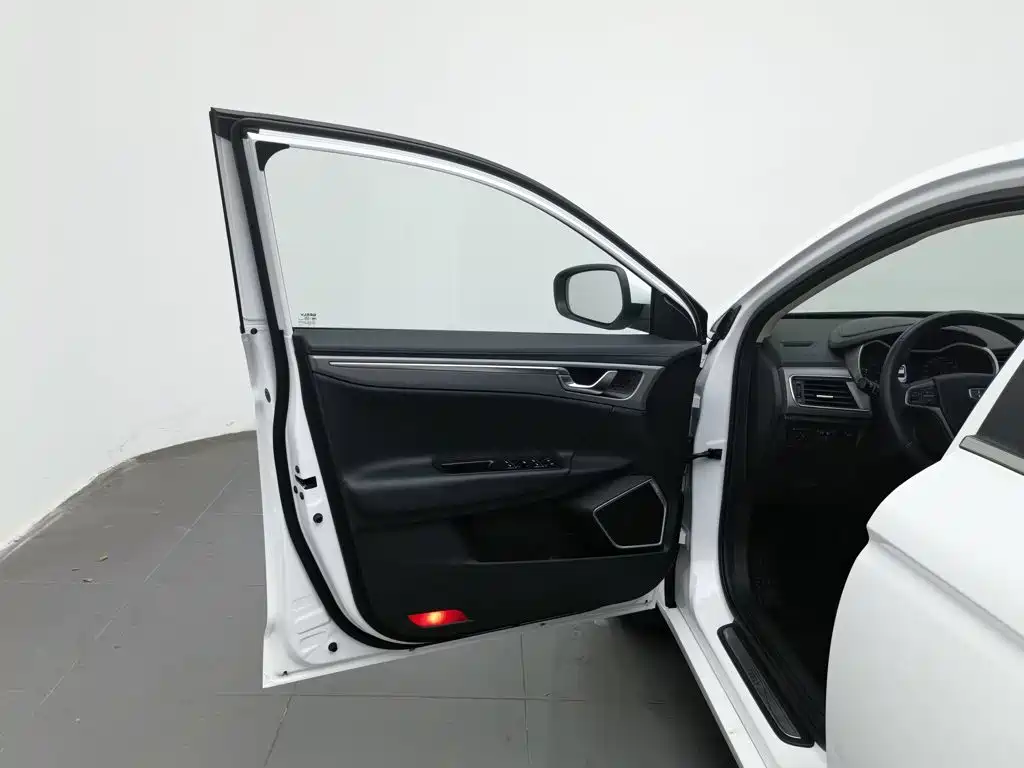 Geely Emgrand GL — миниатюра 8