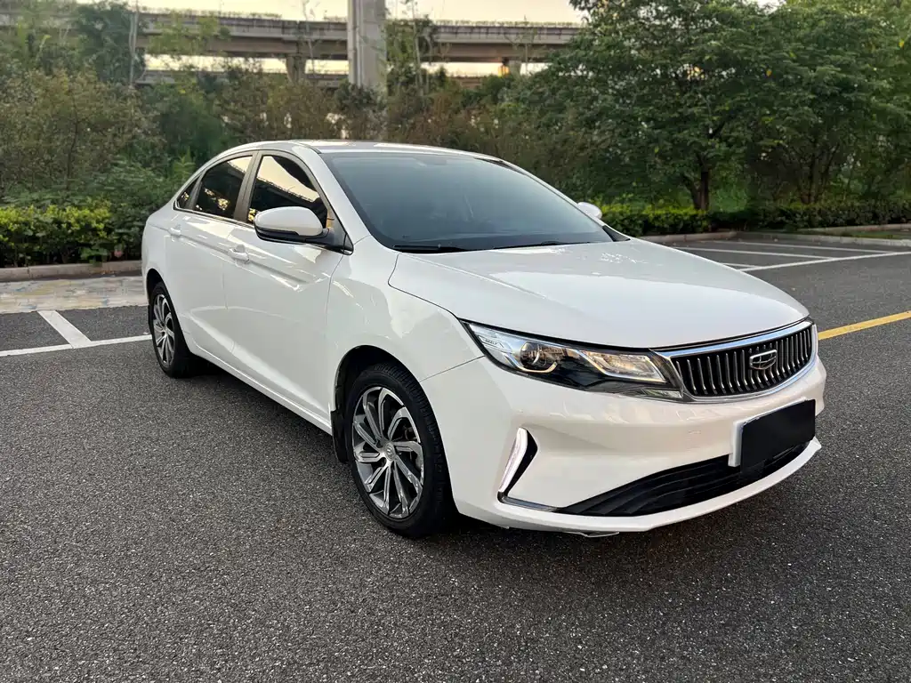 Geely Emgrand GL — миниатюра 3