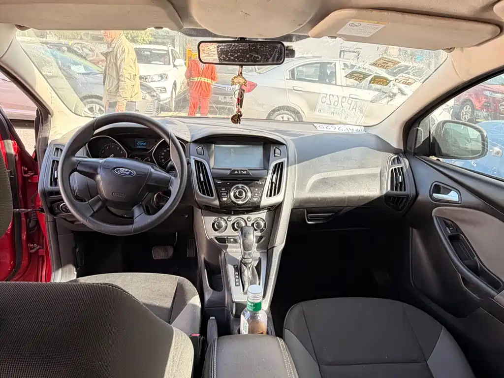Ford Focus 2012 1.6L AT Comfort