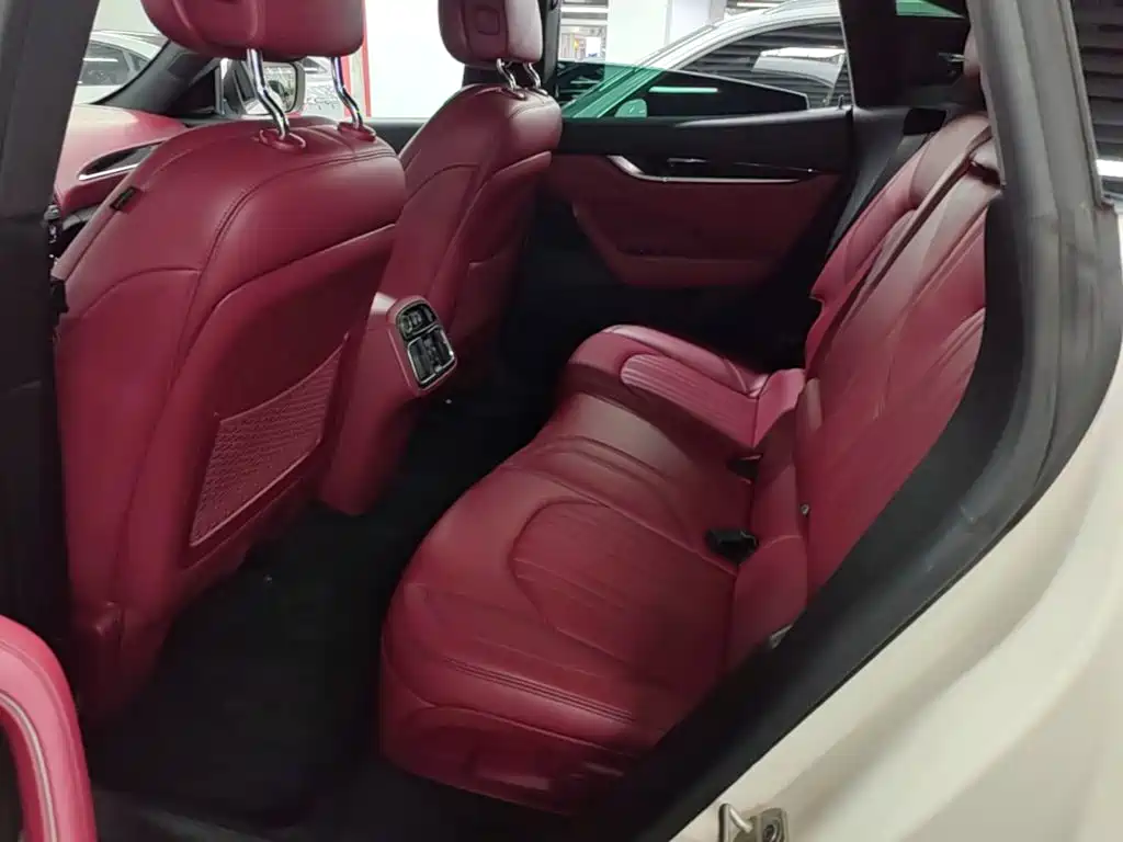 Maserati Levante — миниатюра 17