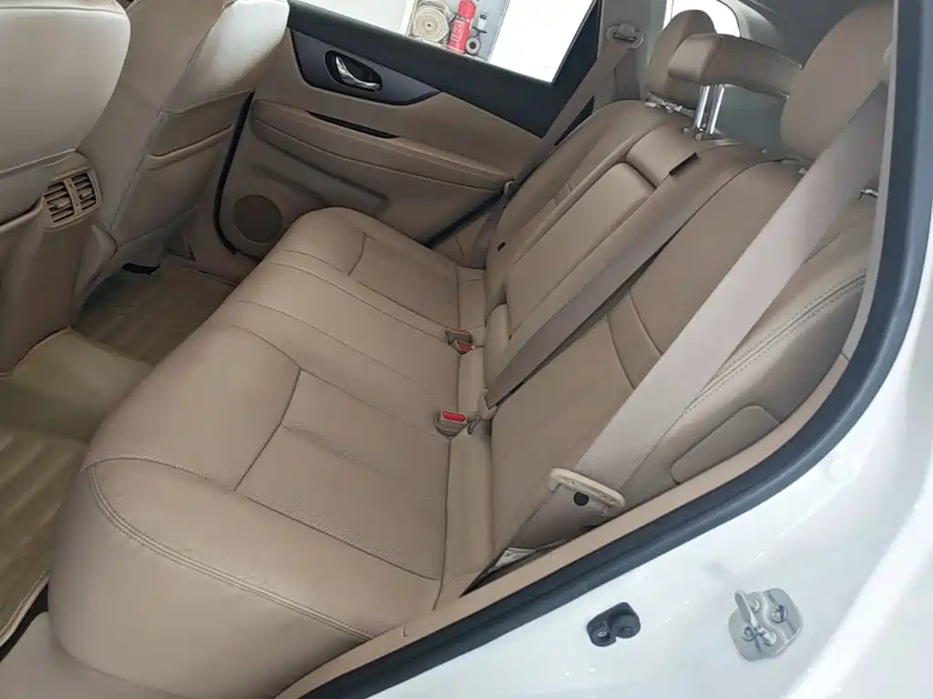 Nissan X-Trail — миниатюра 17