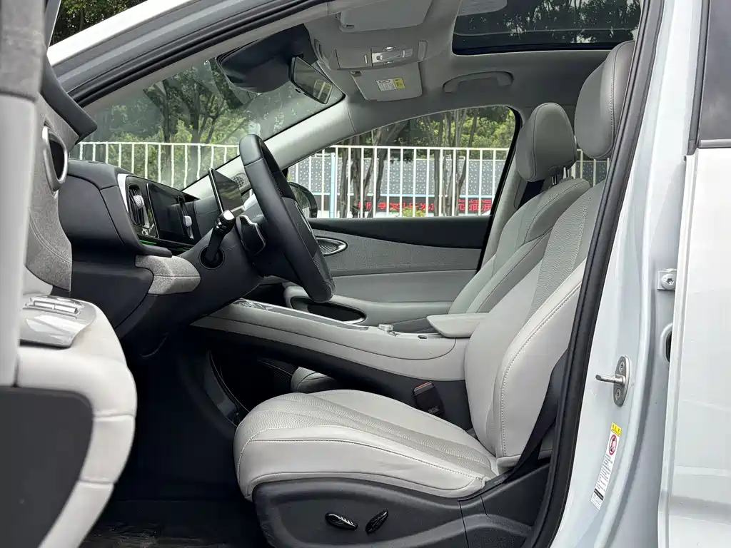 BYD Sealion 05 EV — миниатюра 11