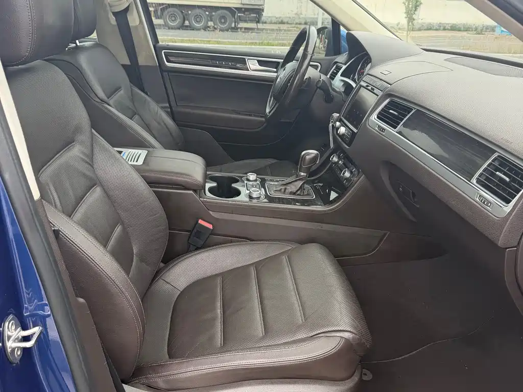 Volkswagen Touareg — миниатюра 5