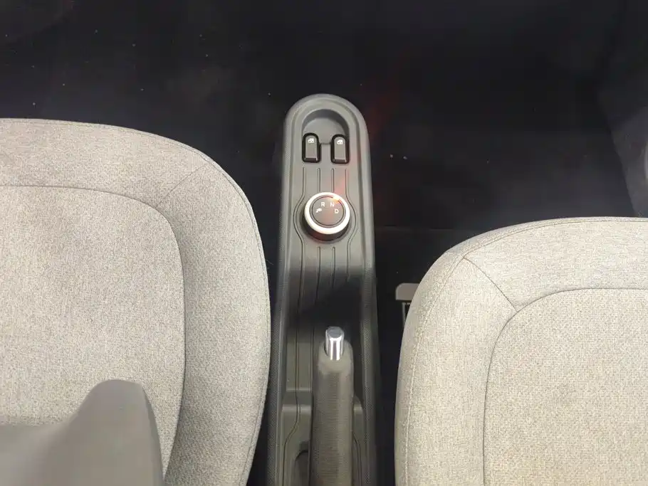 Wuling MINIEV — миниатюра 16
