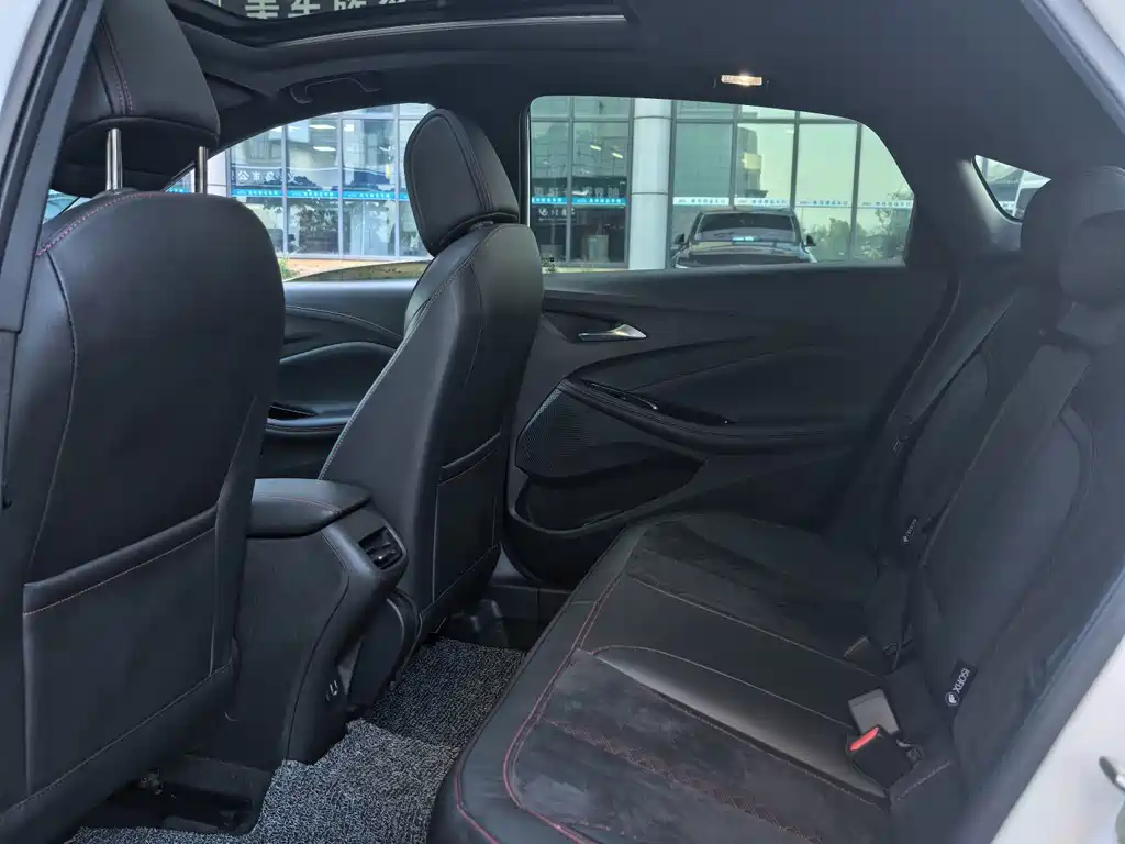 Buick Verano — миниатюра 5