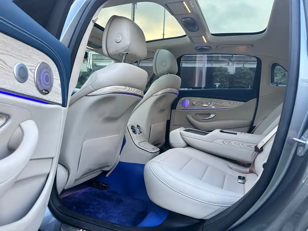 Mercedes-Benz E-Class — миниатюра 17