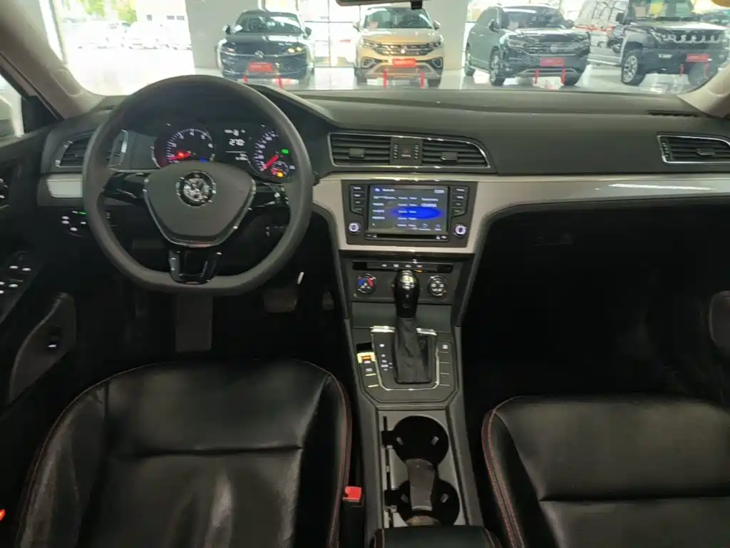 Volkswagen Lamando — миниатюра 10