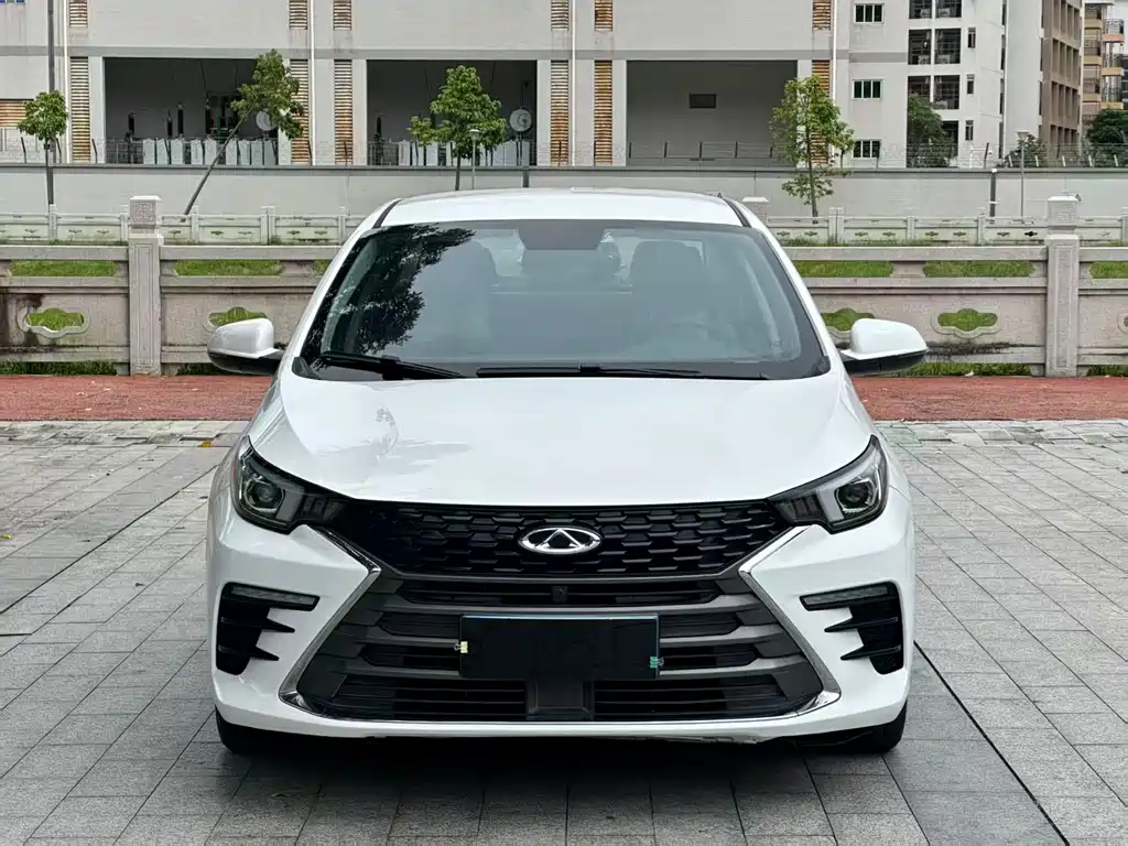 Chery Arrizo 5 PLUS — миниатюра 2