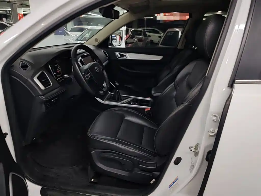 Geely Vision X6 — миниатюра 15