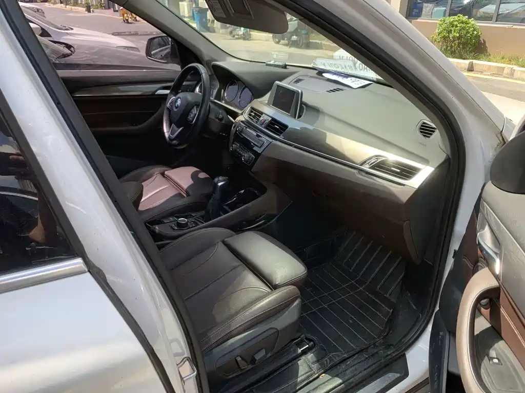 BMW X1 — миниатюра 11