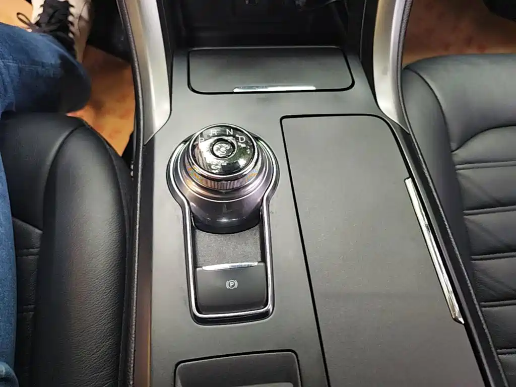 Ford Mondeo — миниатюра 14