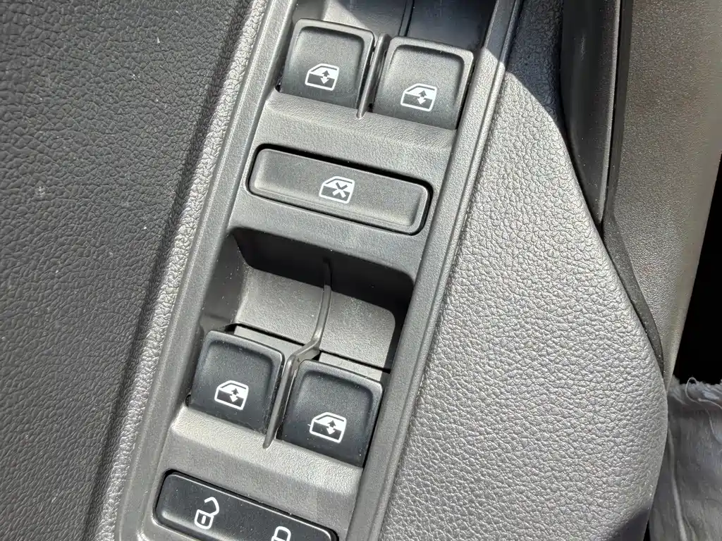 Volkswagen Santana — миниатюра 9
