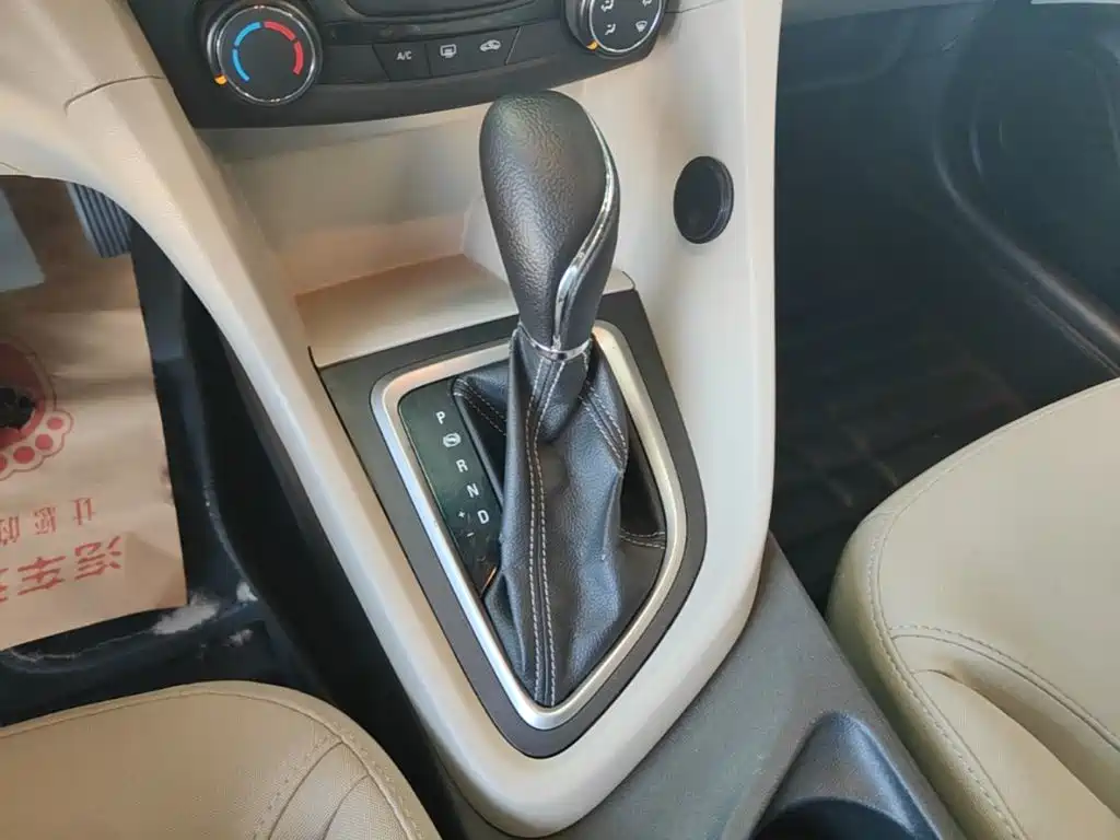 Buick Excelle — миниатюра 14