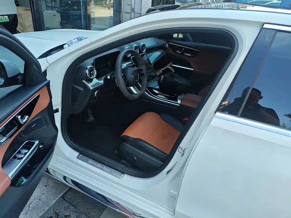 Mercedes-Benz C-Class — миниатюра 4