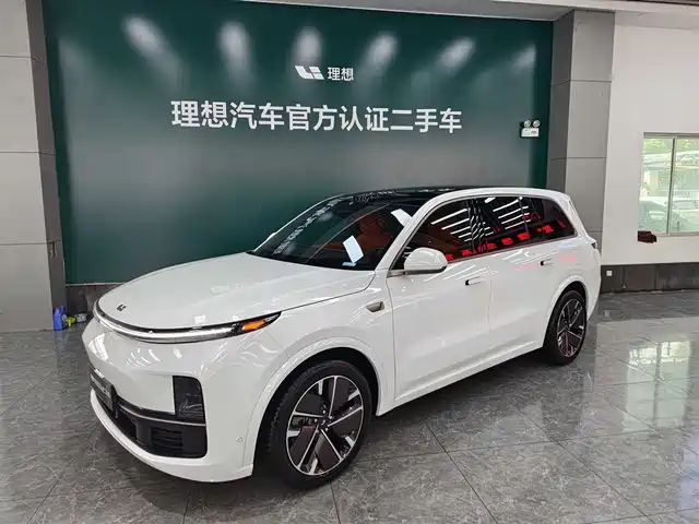 2025 Li Xiang L9