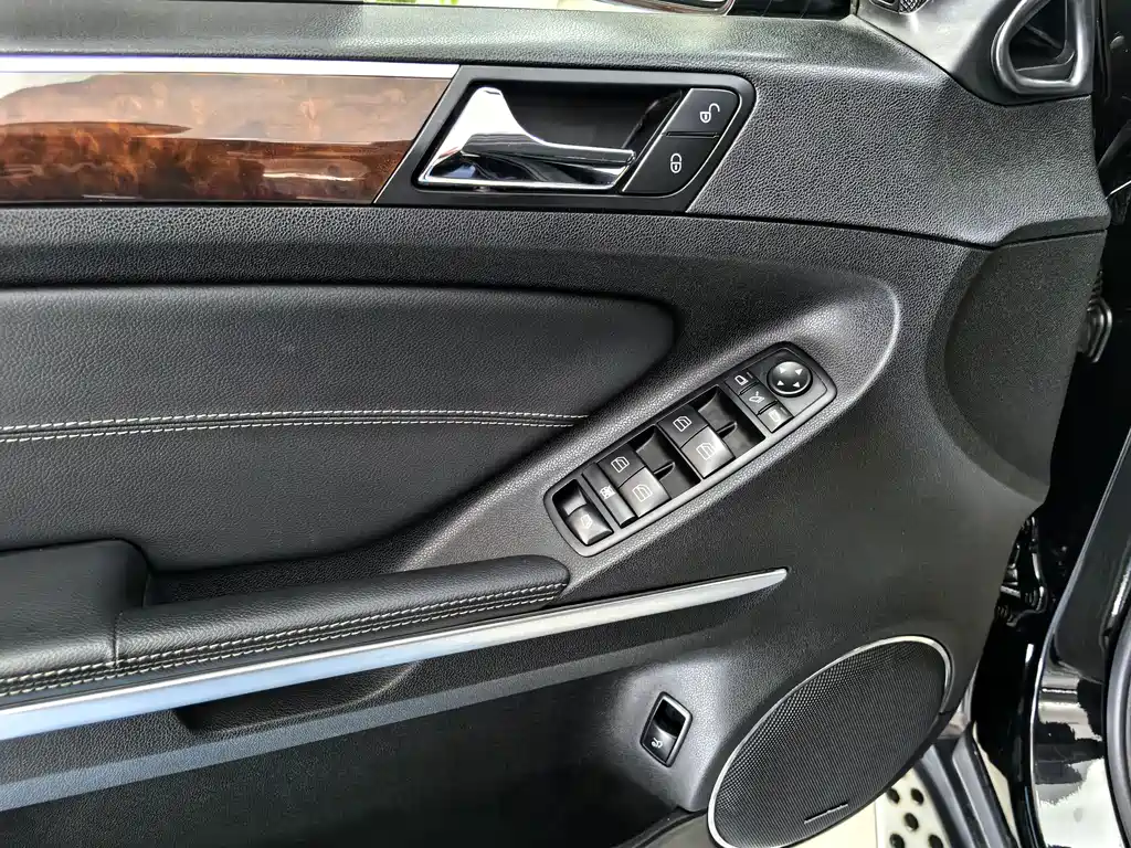 Mercedes-Benz GL 2012 GL 550