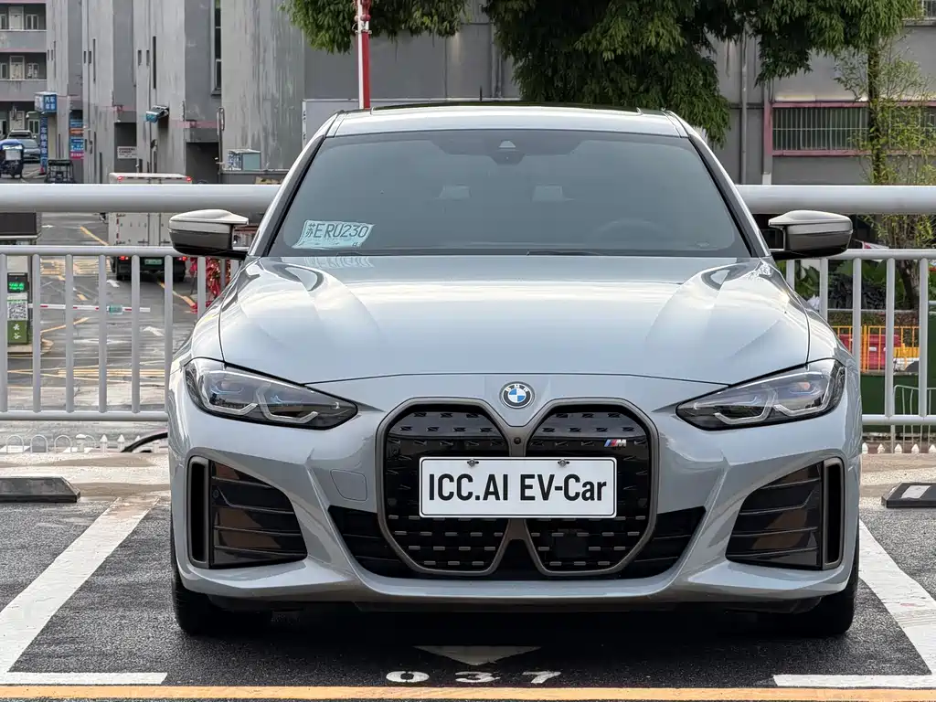 BMW i4 M 2023 M50