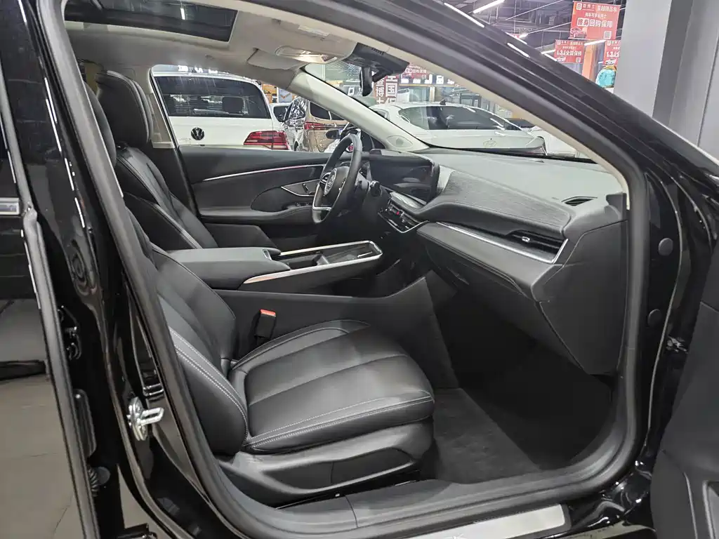 Buick LaCrosse — миниатюра 10