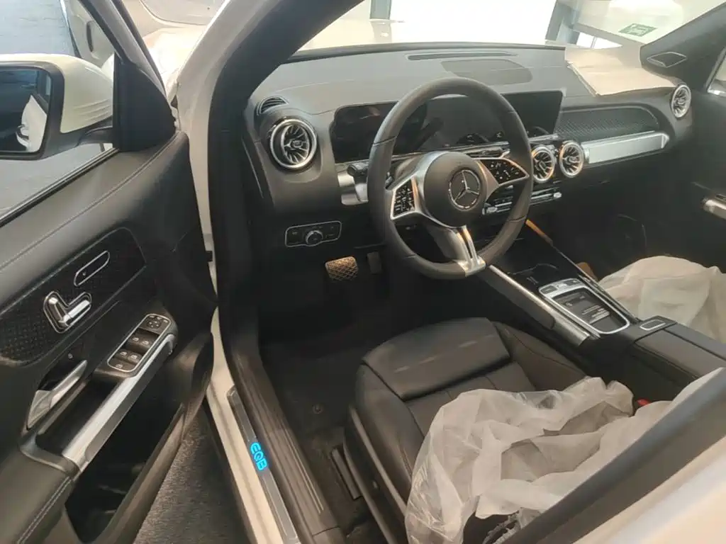 Mercedes-Benz EQB — миниатюра 21