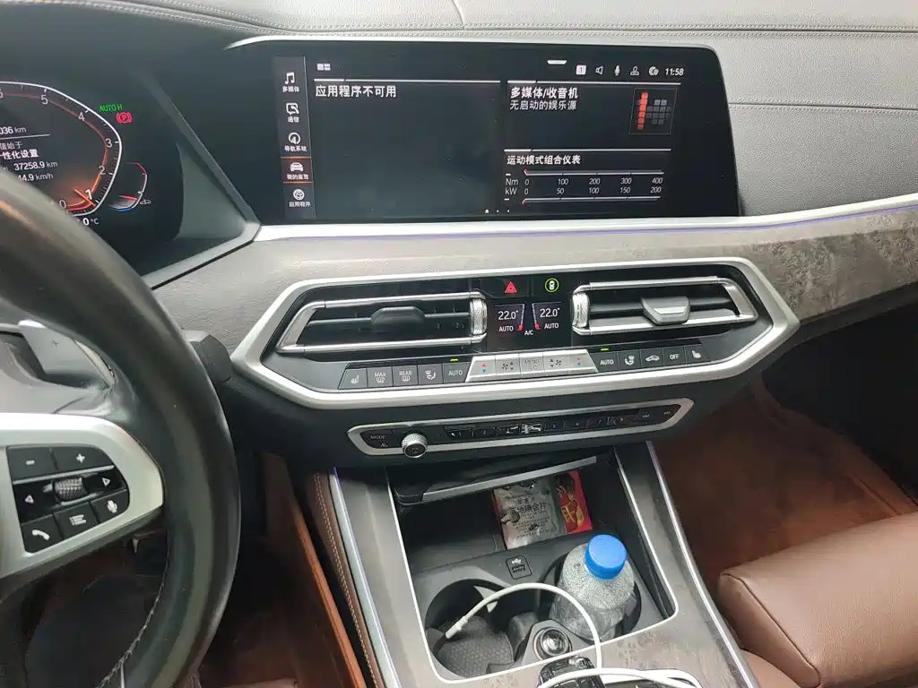 BMW X5 (Import) — миниатюра 9