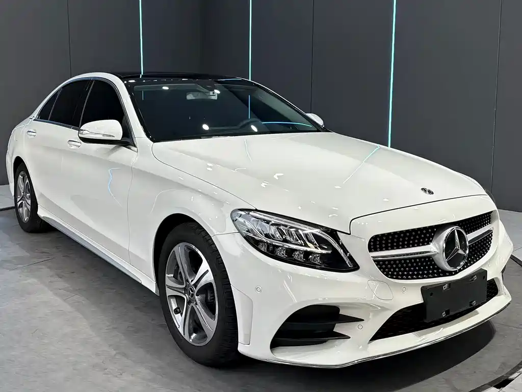 Mercedes-Benz C-Class — миниатюра 3