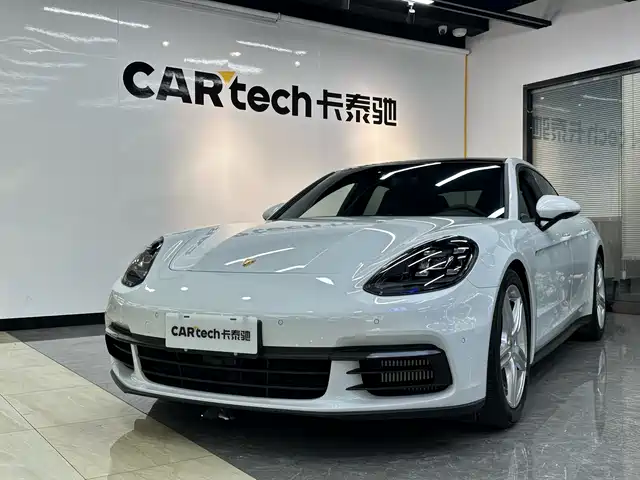 PORSCHE PANAMERA 2020