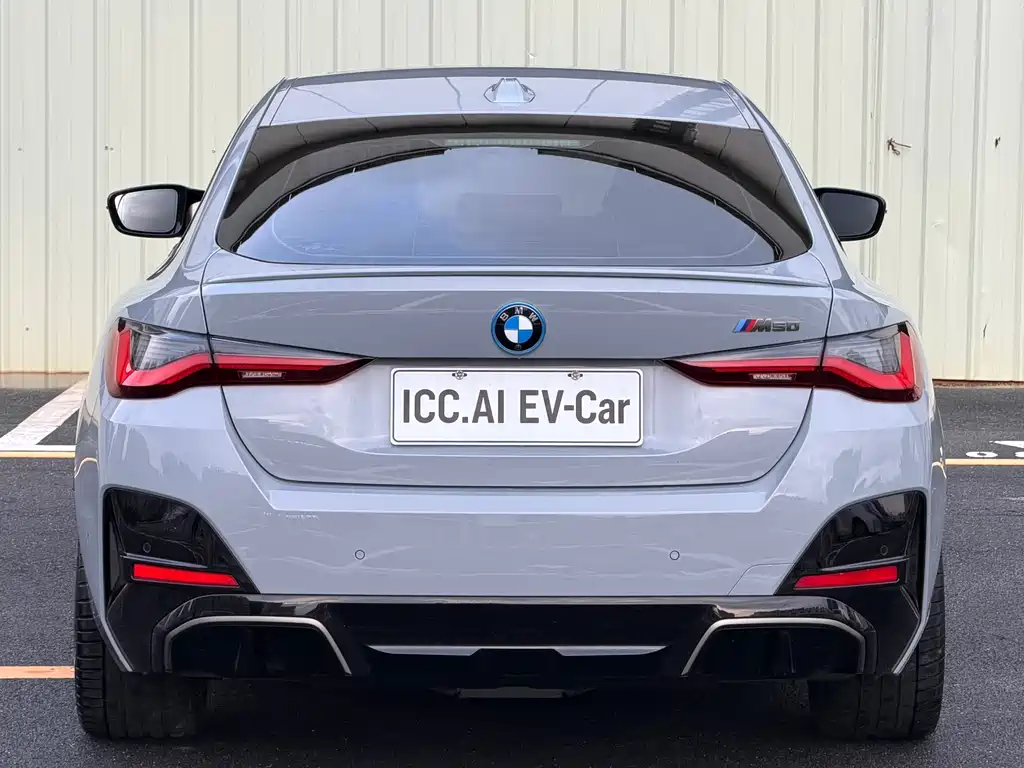 BMW i4 M 2023 M50