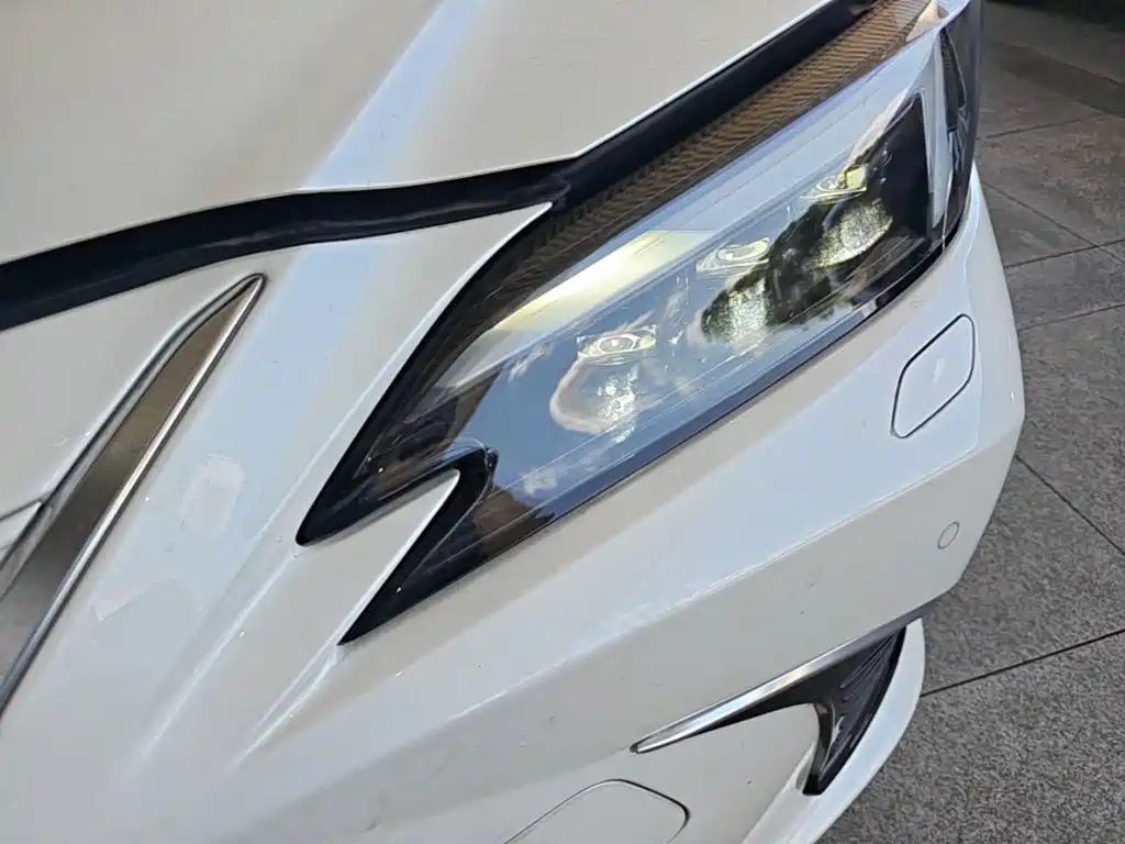 Lexus ES — миниатюра 24