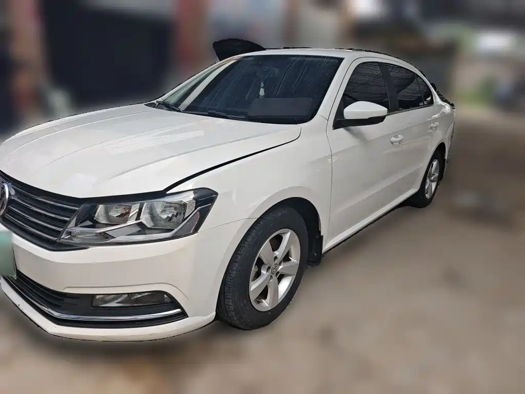 Volkswagen Lavida — миниатюра 2