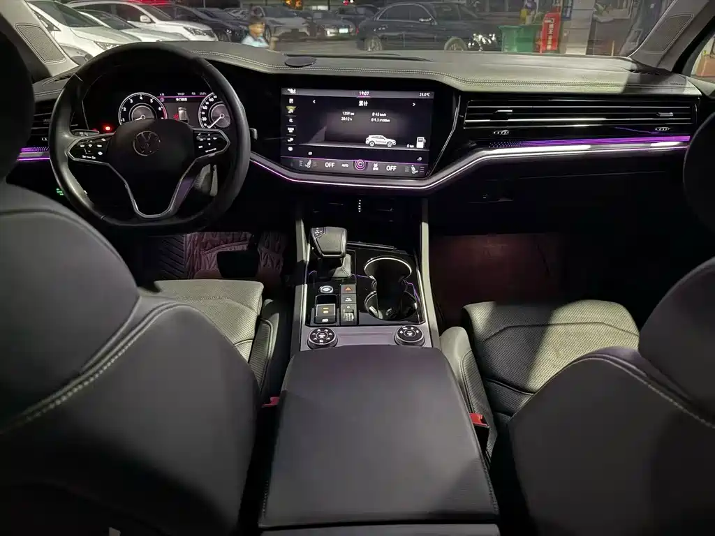 Volkswagen Touareg — миниатюра 6