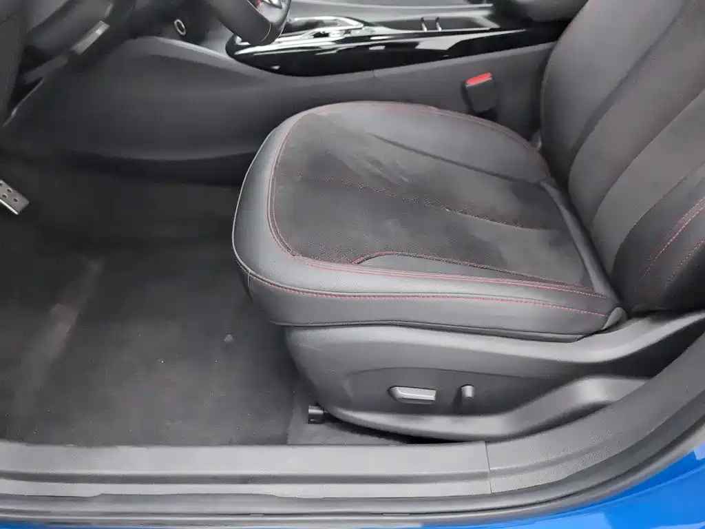 Buick Verano — миниатюра 20