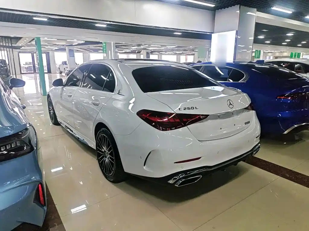 Mercedes-Benz C-Class — миниатюра 5