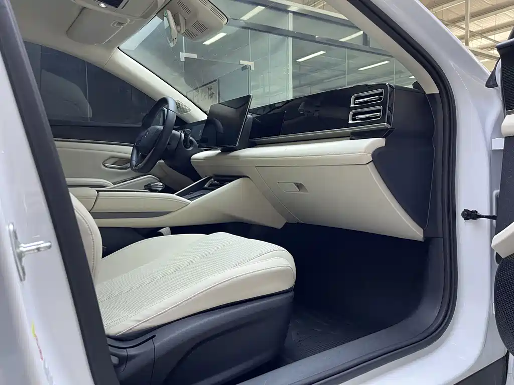 BYD Qin L — миниатюра 13