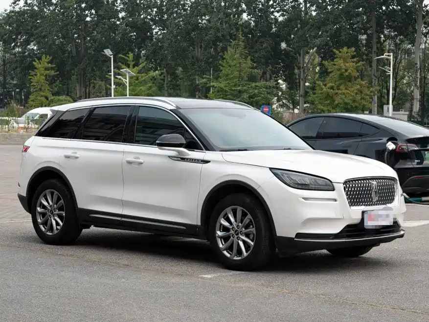 Lincoln Corsair — миниатюра 4