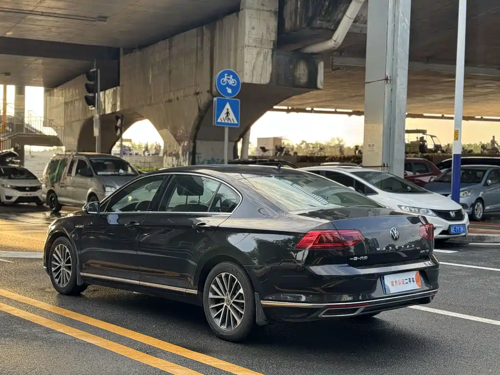 Volkswagen Magotan — миниатюра 4