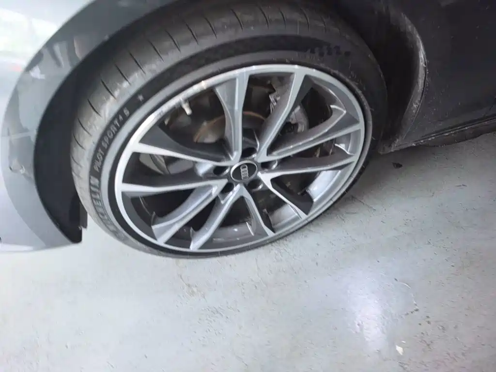 Audi A4L — миниатюра 23